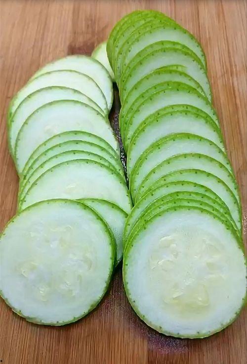 无事就在家吃瓜,揭秘现代人的“宅生活”新风尚